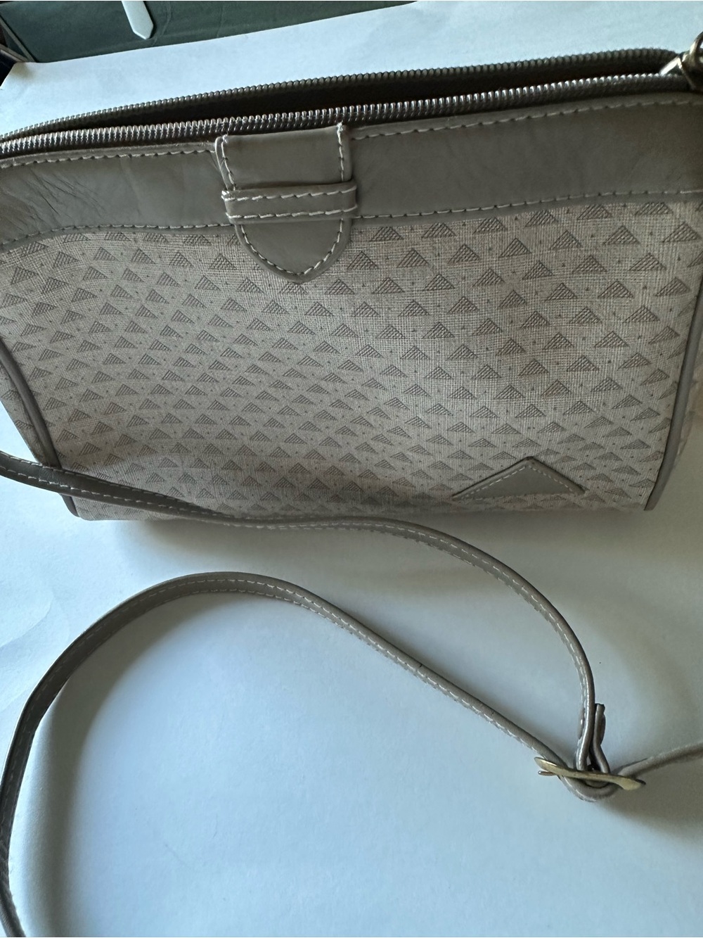 Liz Claiborne Neutral Beige Crossbody Bag - Lightweight Everyday Style